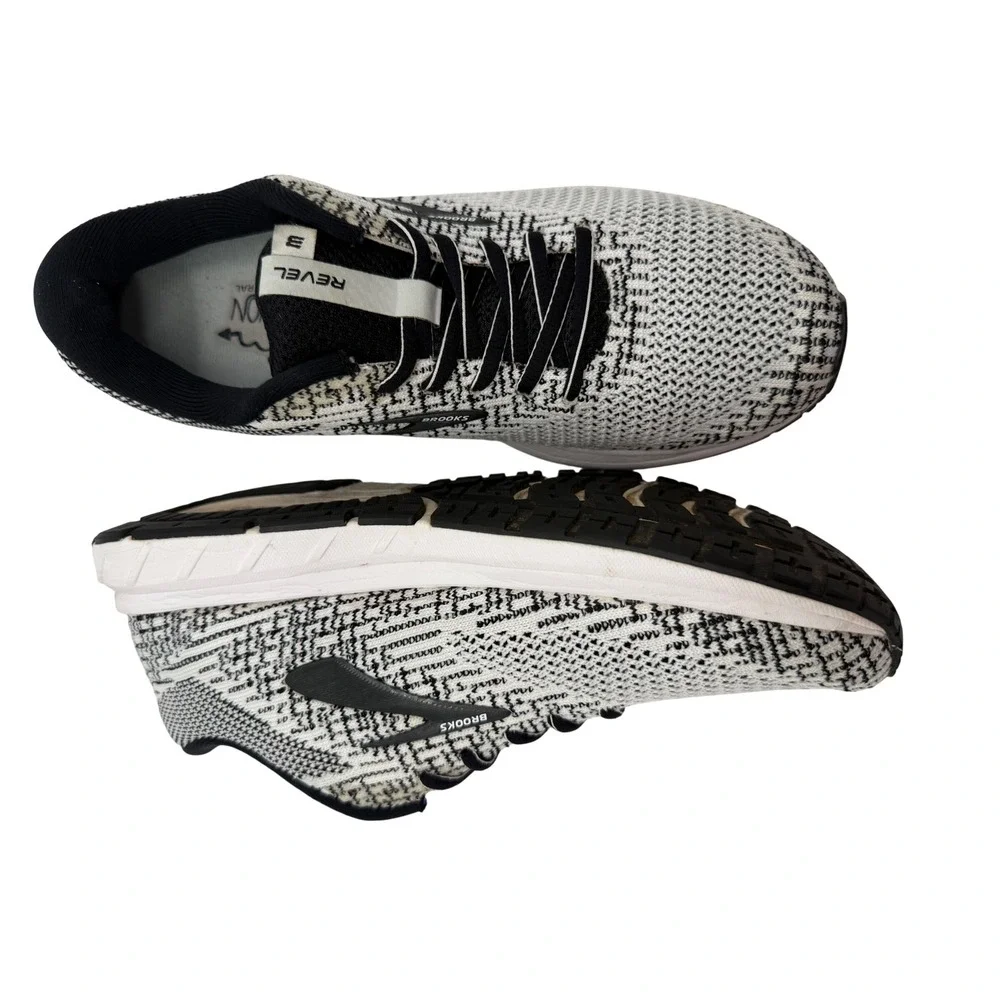 Brooks Revel 3 Running Shoes Womens 10 Black White Excellent Knit Sneakers